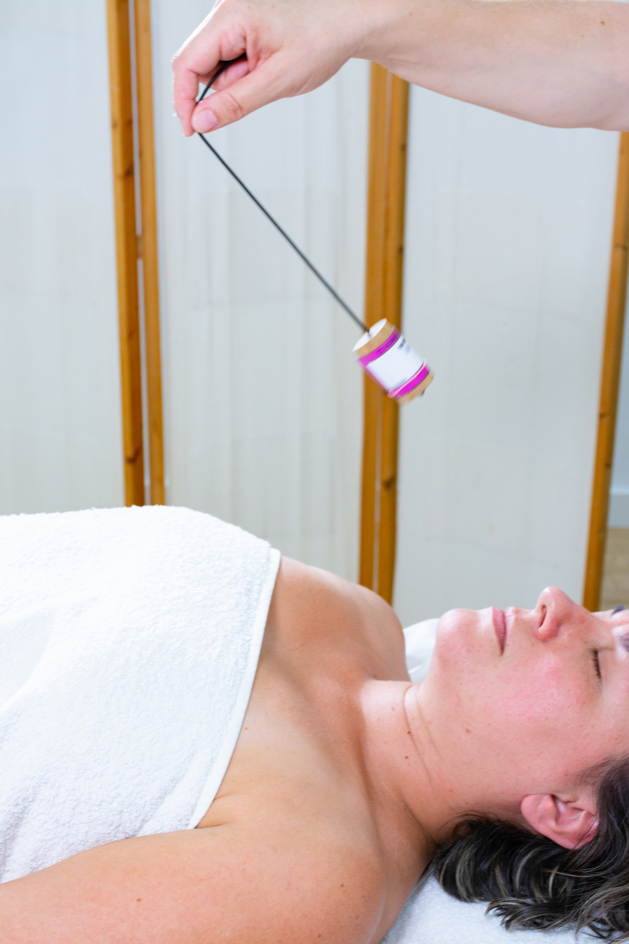 Hebrew pendulum on the chest of woman